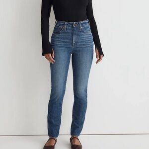 Madewell The Curvy Perfect Vintage Jean. Size 27P